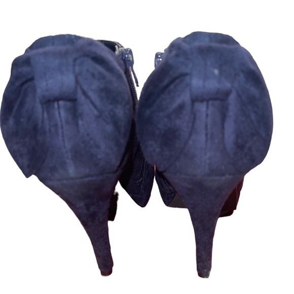 Impo - Blue Suede booties- super cute - size 6.5M - Picture 2 of 7